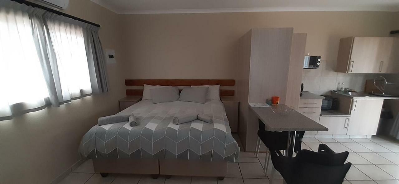 462 Bosbok Chalets Marloth Park Extérieur photo